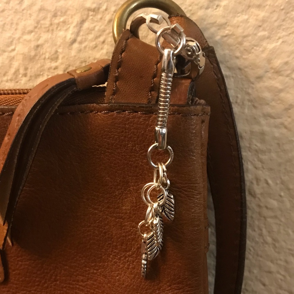 Light as a Feather Purse Charm - Picture 3 of 3